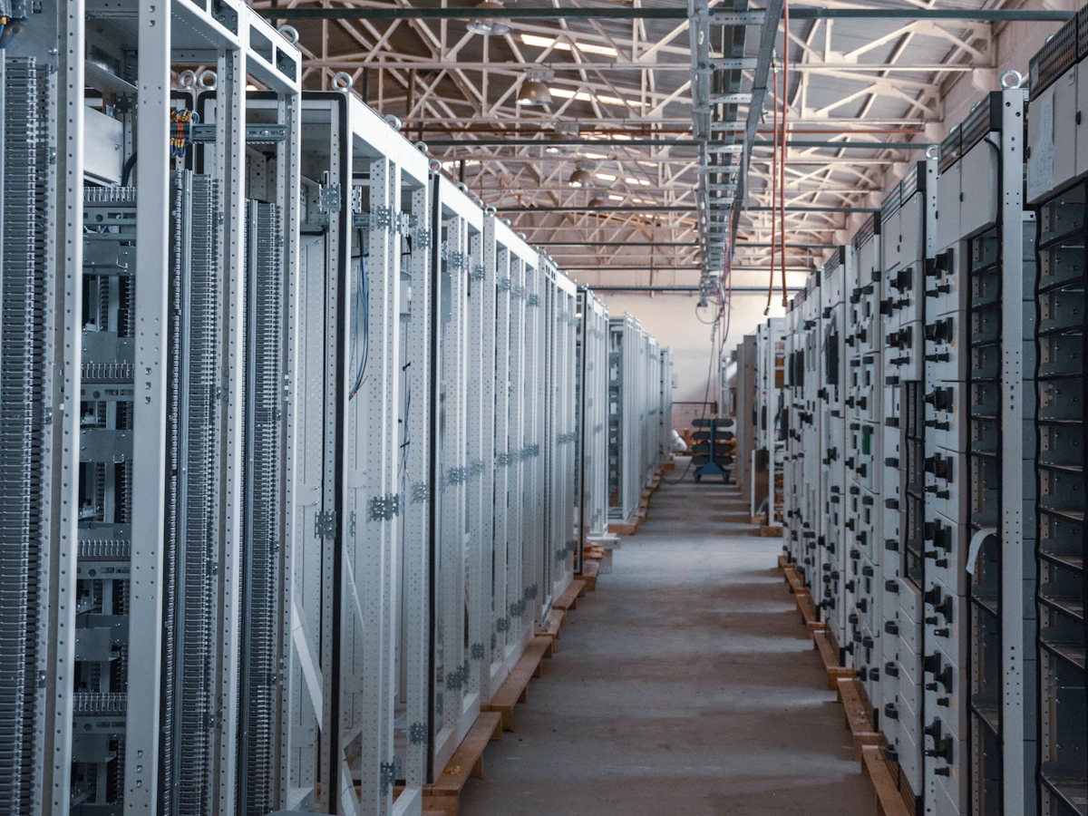 Server room racks — NVR and surveillance HDD supply for system integrators